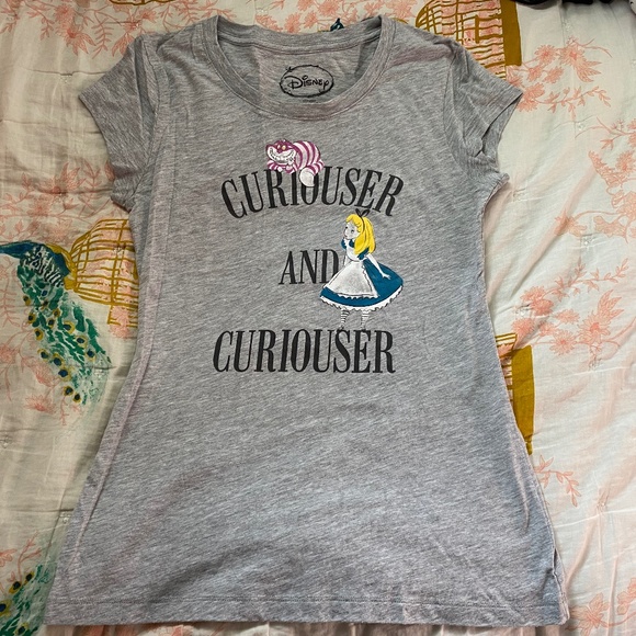 Alice in Wonderland Tee - Picture 1 of 2